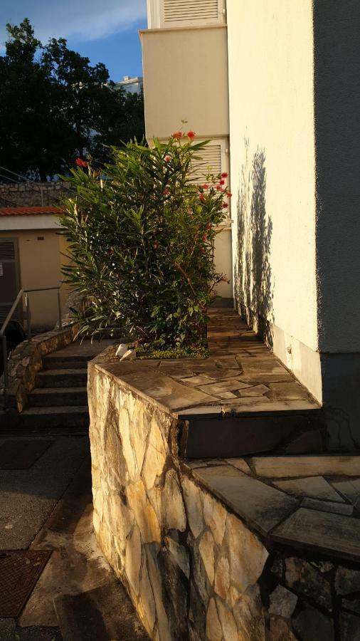 D&M Apartman 1 Selce Buitenkant foto